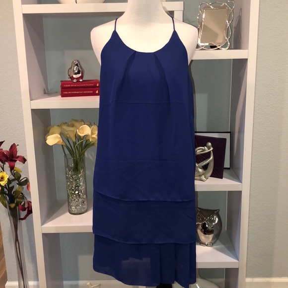 Venus dress - Picture 1 of 8